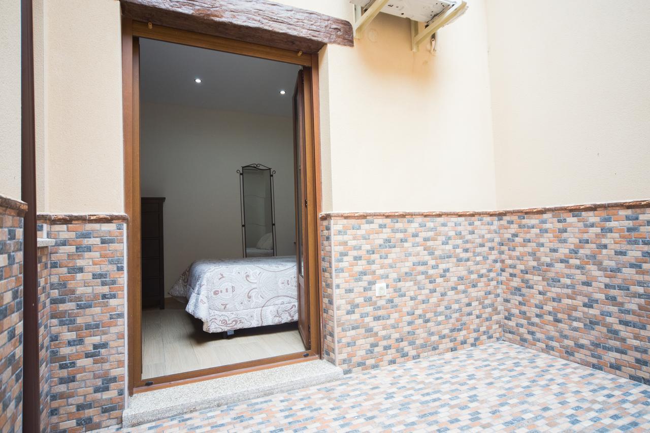 Toneles Apartament *