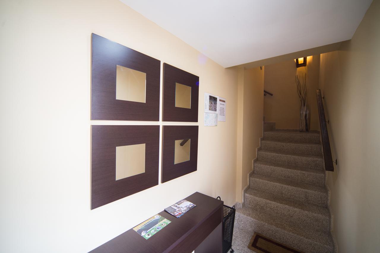 Toneles Apartment *